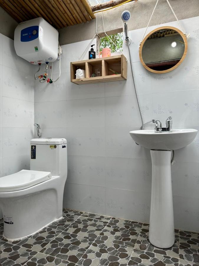 Looc Homestay ハザン 部屋 写真